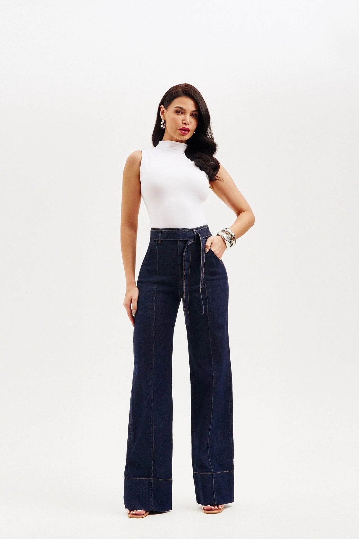 Calça Jeans de Rica Tecnológica Wide Leg Cós Super Alto Calça Jeans MRL-121 Miralleve