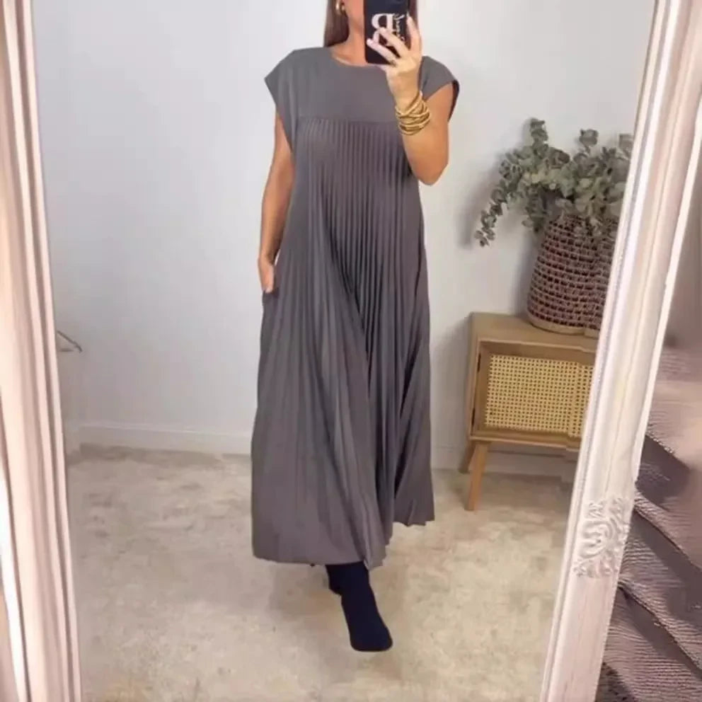 Vestido Plissado Elégance™ em Malha Viscoelástica / Conforto e Sofisticação para Qualquer Ocasião!