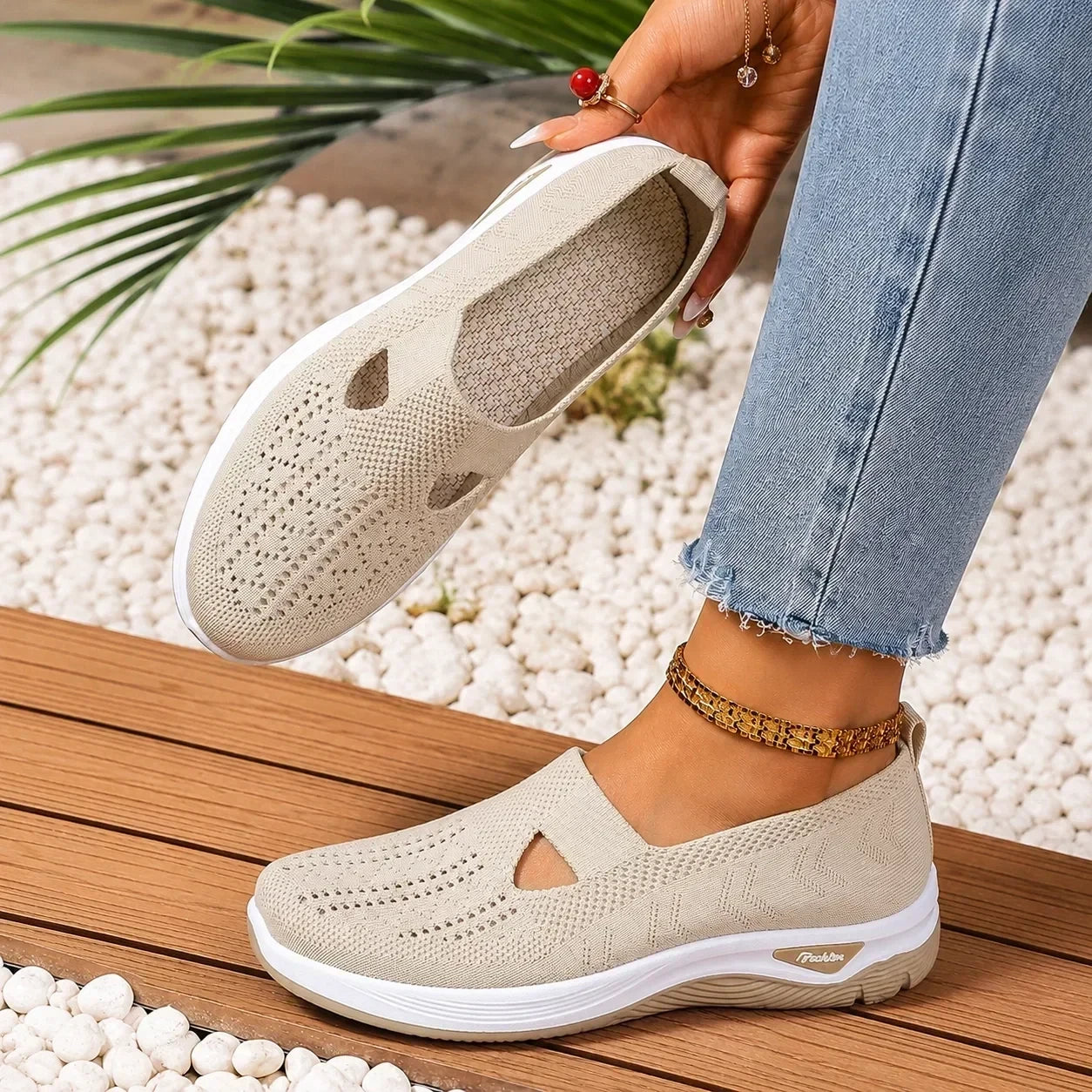Tênis Ultra Comfort - bege lifestyle